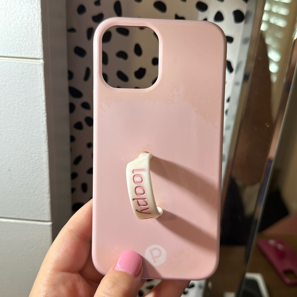Blush pink loopy case